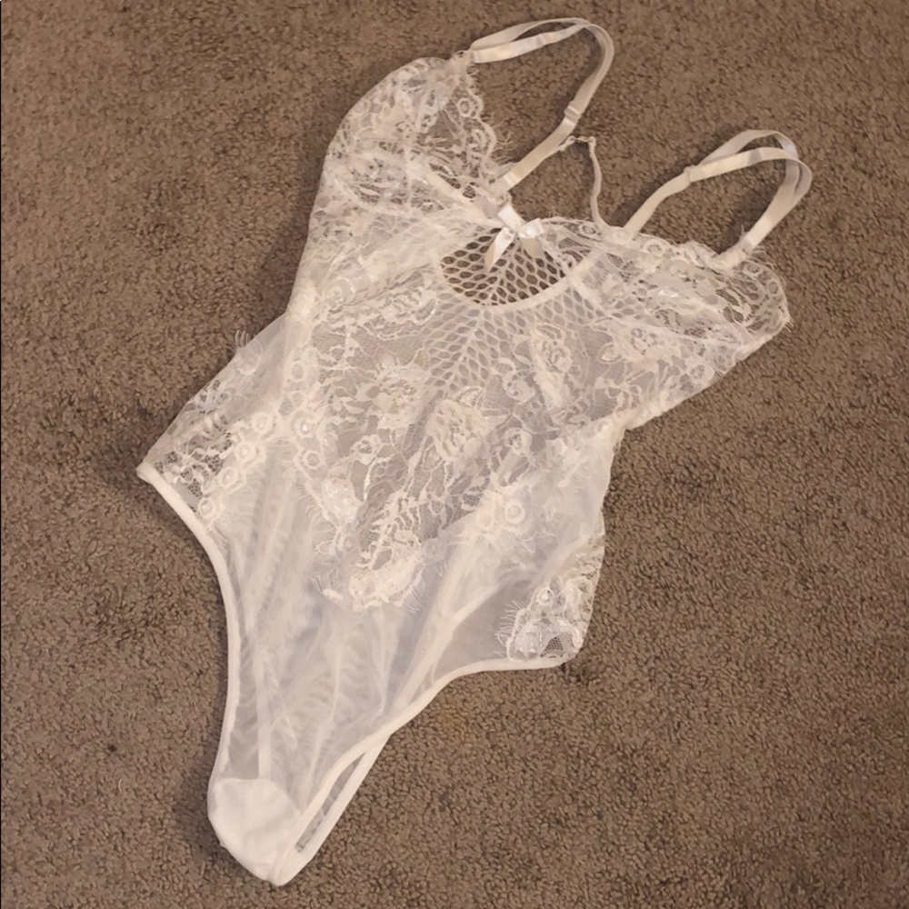 White lace bodysuit never worn